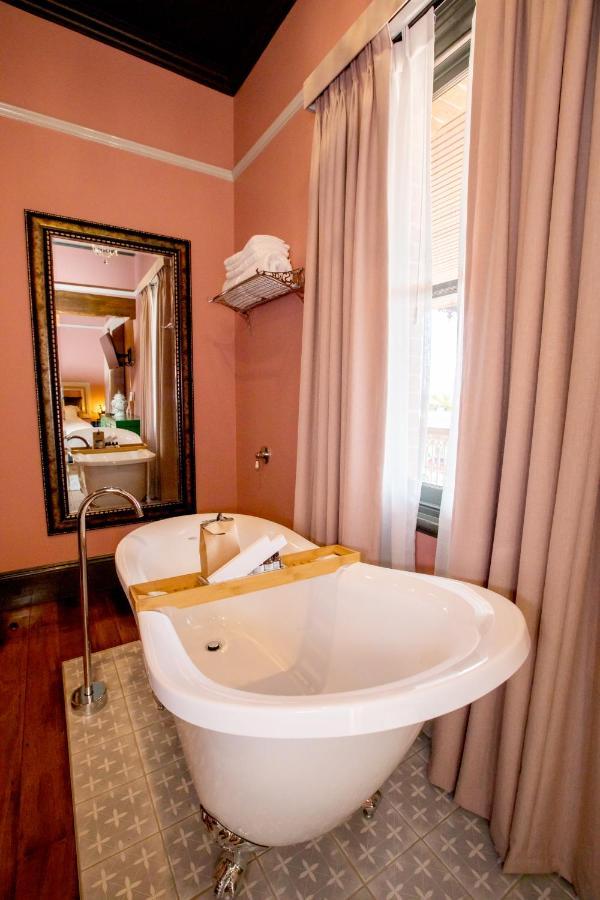 Hotel Australasia Идън Екстериор снимка